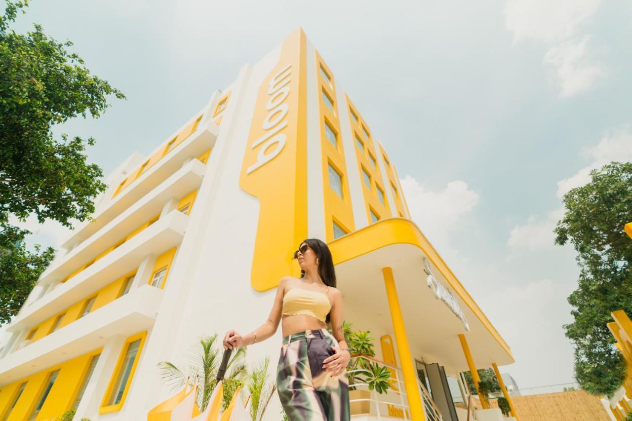 Bloom Hotel - Sector 62 Ноида Екстериор снимка