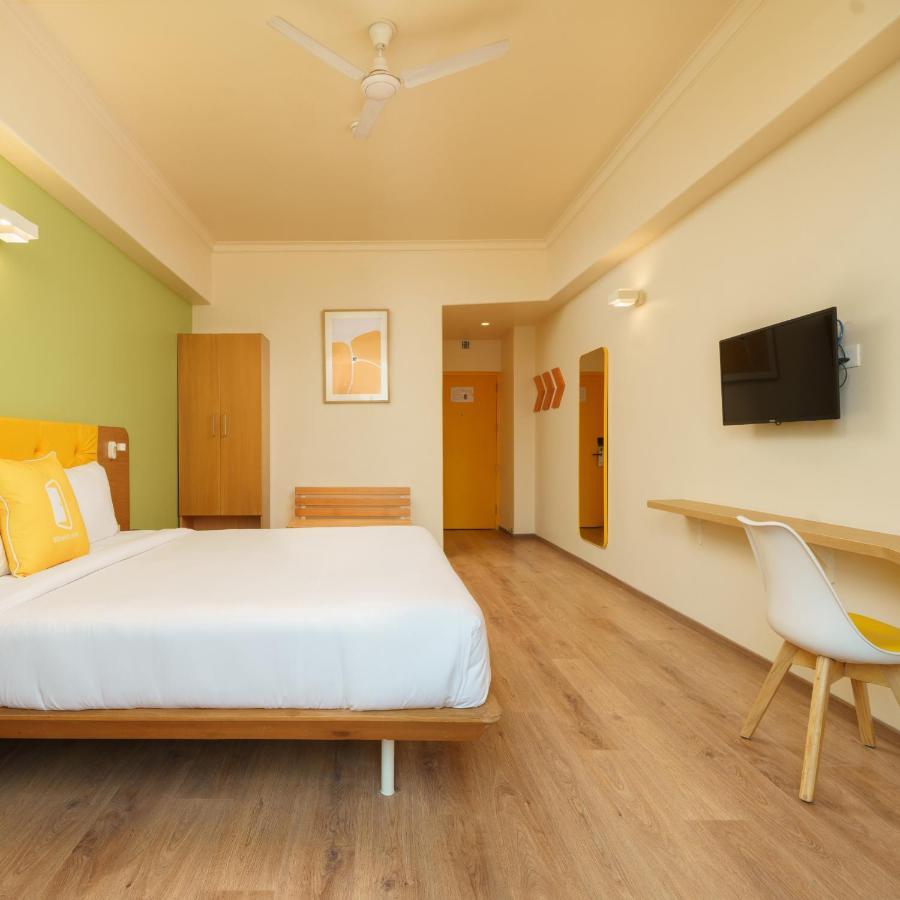 Bloom Hotel - Sector 62 Ноида Екстериор снимка